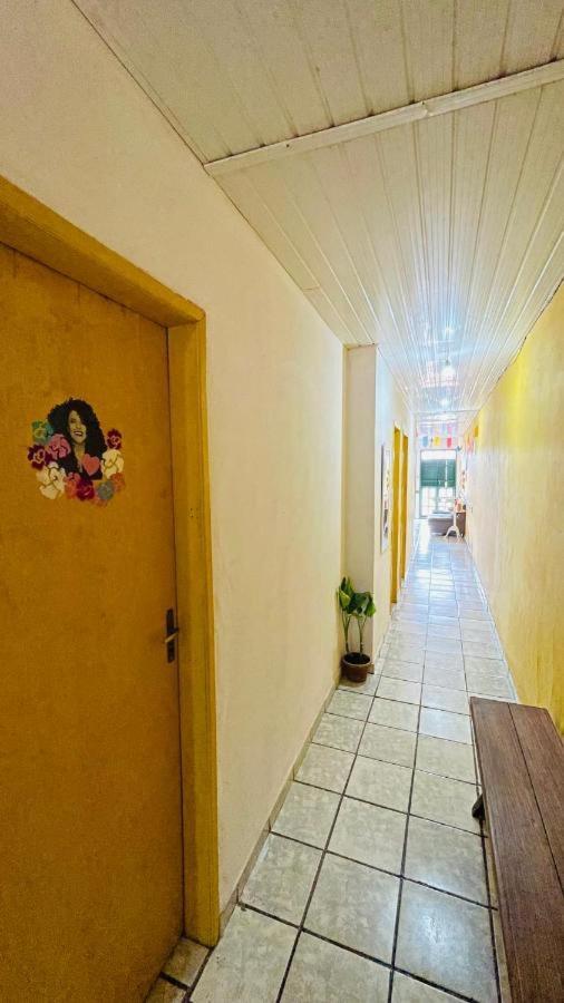To Em Casa 1 Hostel Ленсойс Екстериор снимка